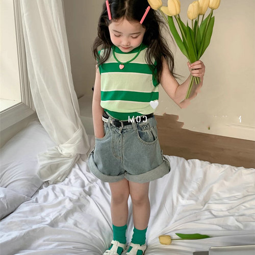 男女童裤子卷裤脚扣子牛仔裤短裤24夏装新款外贸童装3-8岁送腰带