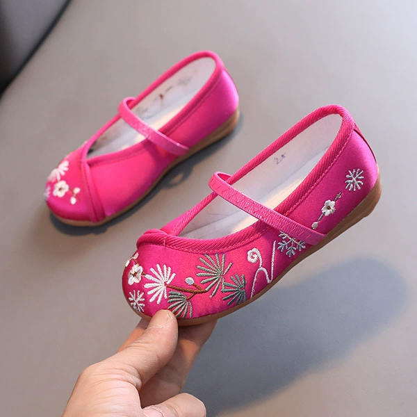 G08 rose red