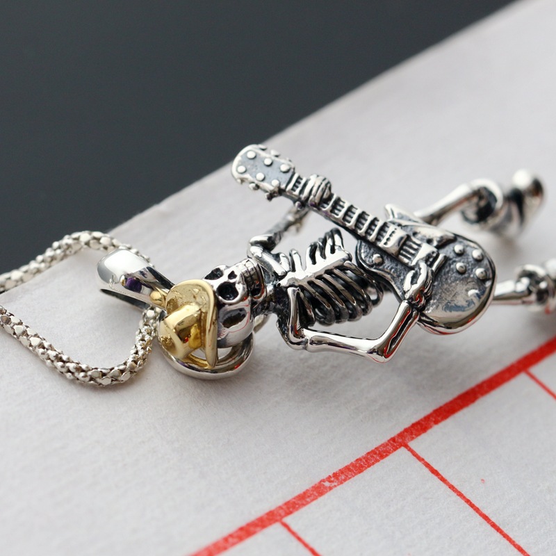 New Fashion Personality Trend Hot Selling Guitar Skeleton Pendant Men's Necklace_voghion.com