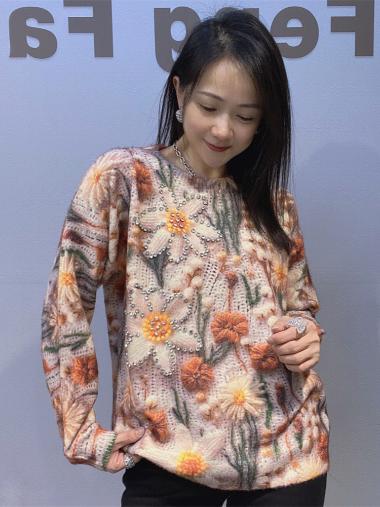 Ropa de comercio exterior de invierno 2025 nueva ropa europea de mujer visón clavos taladro camisa de punto camisa de manga larga suéter de cuello redondo chaqueta superior