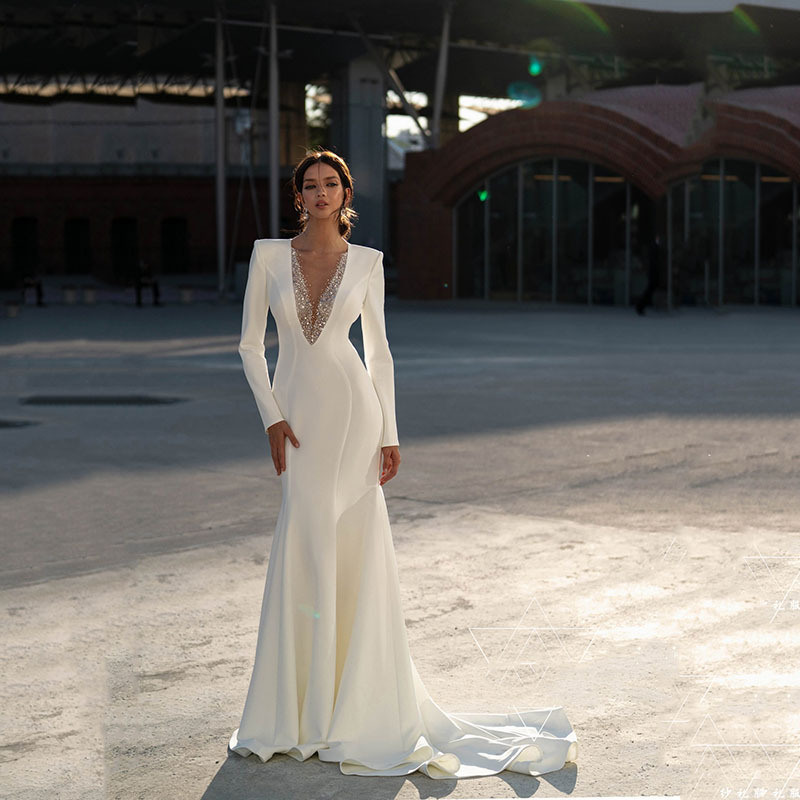 Elegant elegant lady white wedding dress bride toast dress elegant slimming banquet fishtail long sleeve dress Elegant elegant lady white wedding dress bride toast dress elegant slimming banquet fishtail long sleeve dress