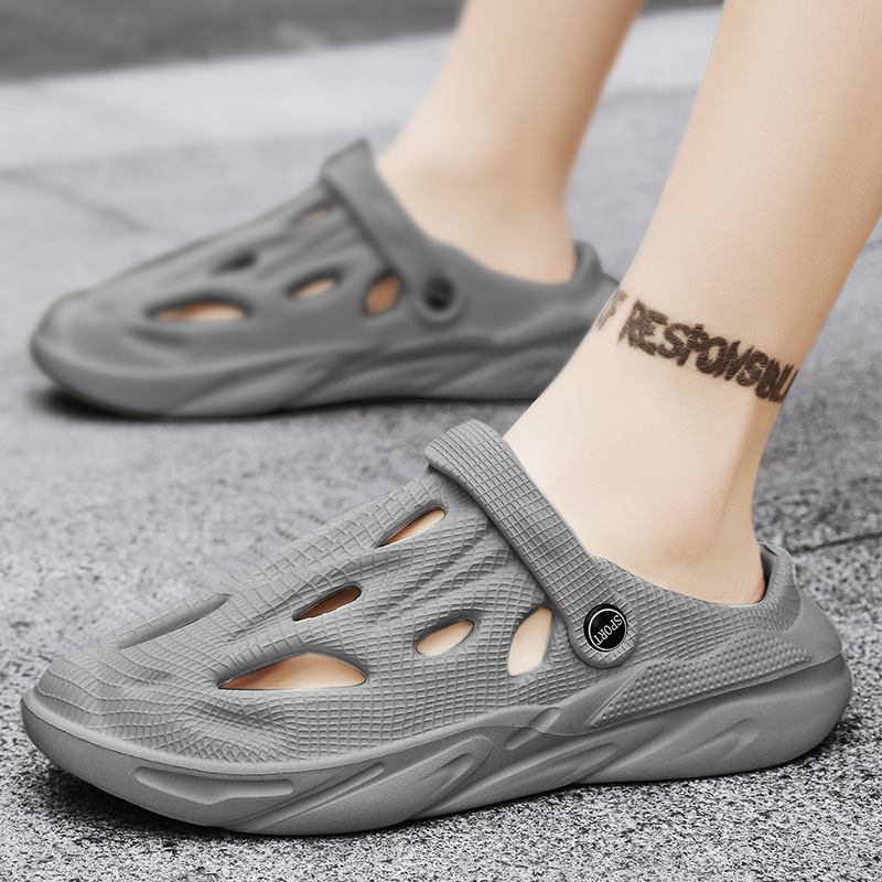 Geperforeerde herenklompen in effen kleur voor de zomer, geschikt voor binnen- en buitengebruik, dikke zool, hoogwaardige antislipzool, multifunctioneel._voghion.com