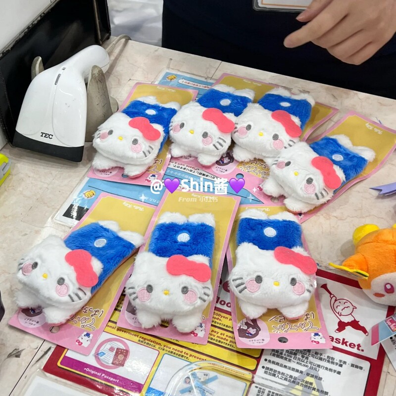 新しいかわいい漫画猫ぬいぐるみヘアピンカモノハシクリップ超かわいい人形サイドクリップ新しいサンリオ女性|undefined