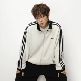 男式休闲裤;男式T恤;男式卫衣