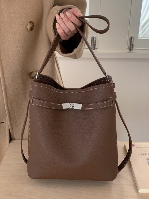 Alta sensación de nicho coreano bolso de mujer venta caliente nuevo lujo ligero moda gran capacidad mochila de hombro