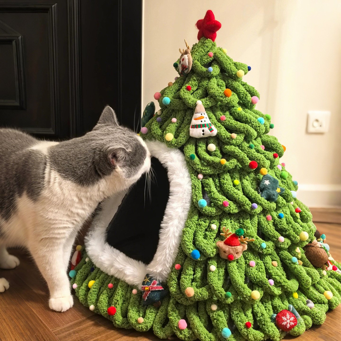 Hand Woven Finished Christmas Tree Cat Bed Warm Pet Bed For Winter Enclosed Safe Nest Sleeping Bed For Puppies_voghion.com