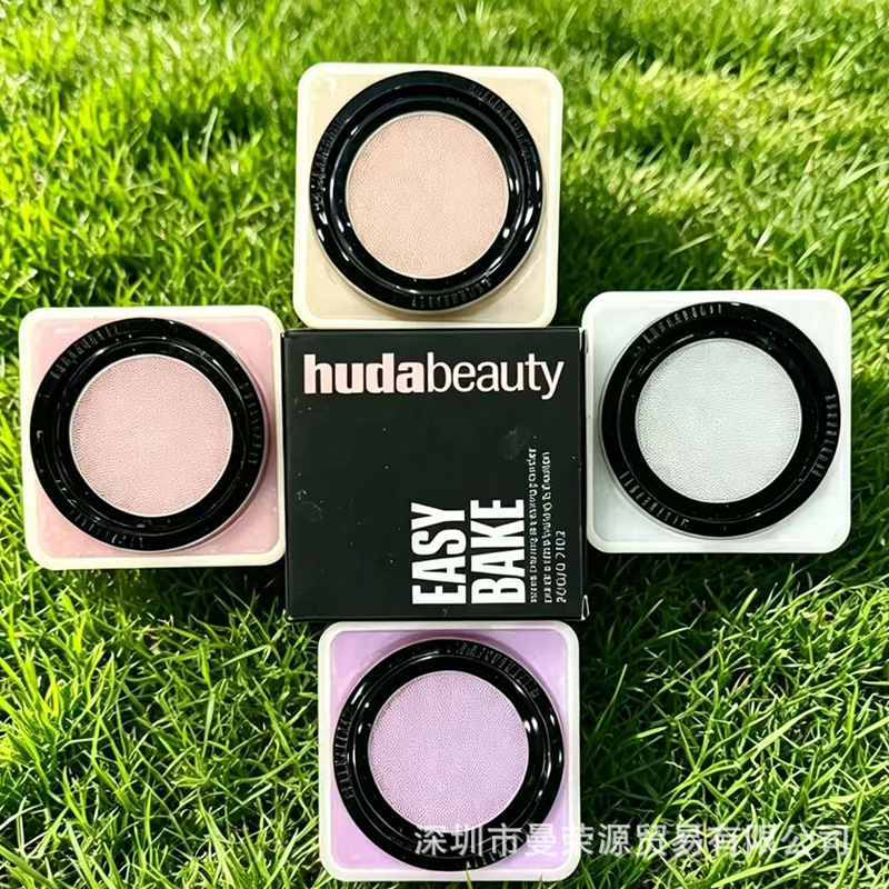 Huda Beauty Üz üçün Fixing Püskürən Toz 20q