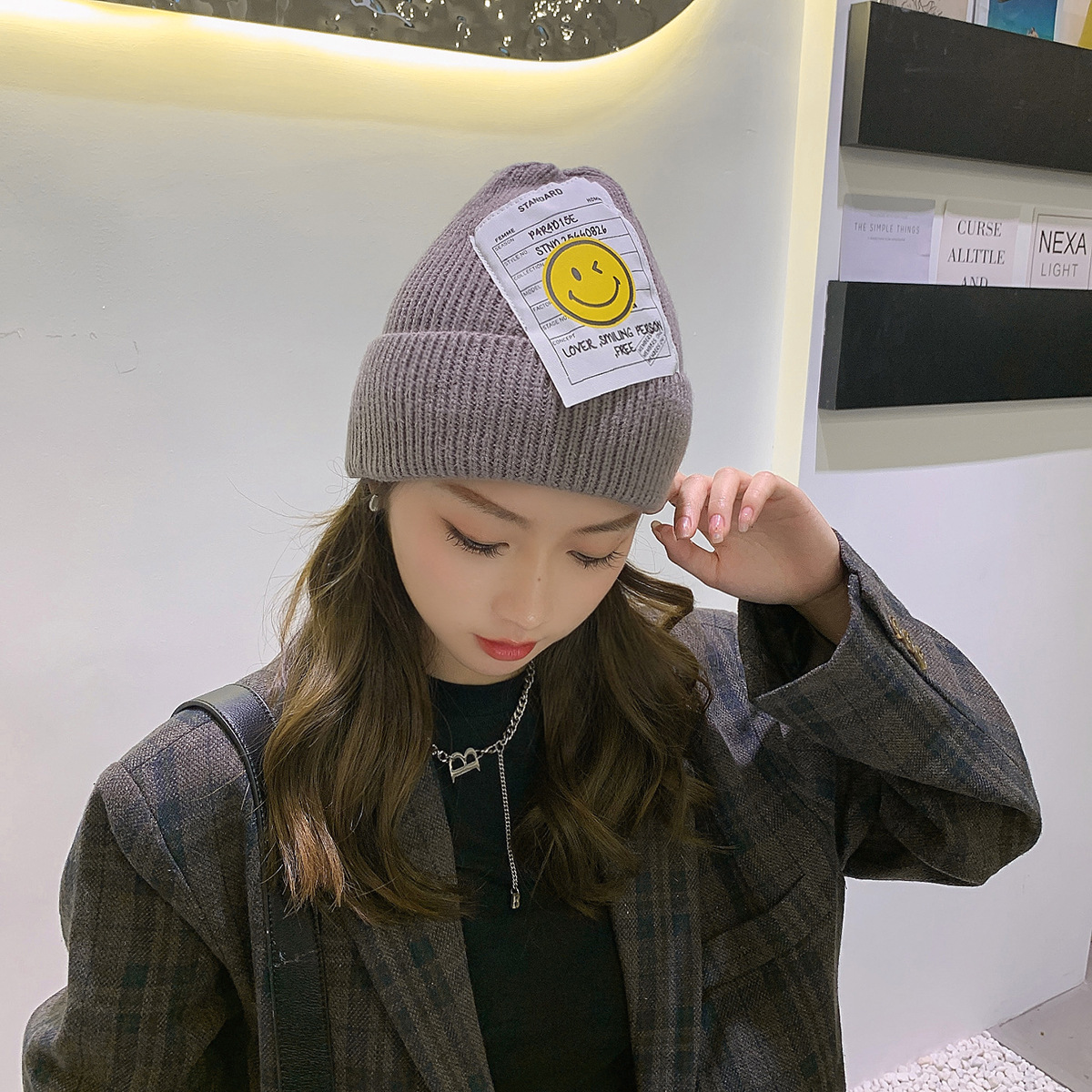 Korean Style Smiley Face Cloth Label Warm Knitted Hat Wholesale Nihaojewelry display picture 28