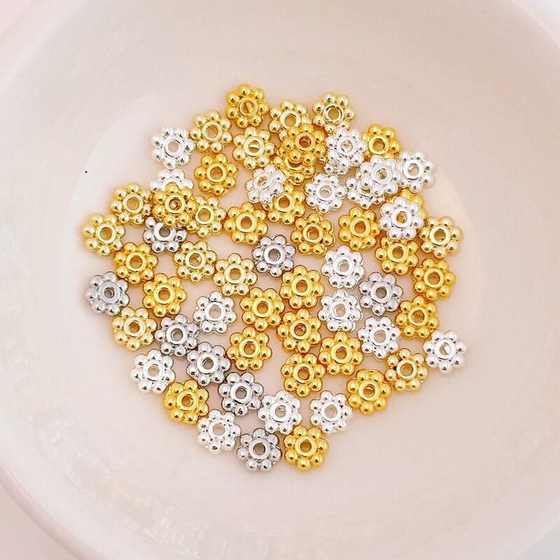 18K gold snowflake spacer torso beaded diy handmade beaded bracelet jewelry with beads play gasket accessories 18K gold snowflake spacer torso beaded diy handmade beaded bracelet jewelry with beads play gasket accessories