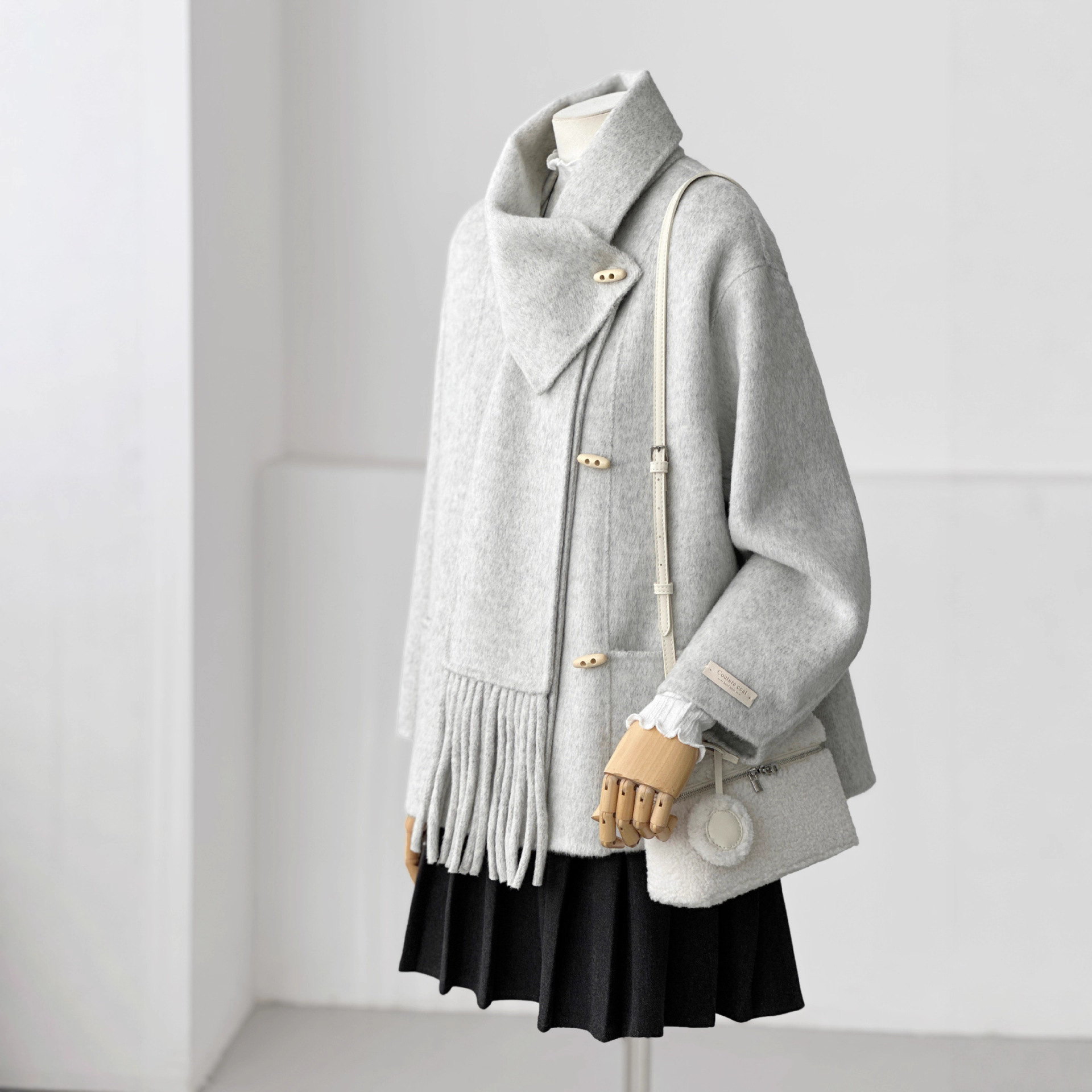 [Yunxu Clear Sky] Korean Style Gentle Elegant with Scarf Coat for Women with High-End Sense for Small People Hl149