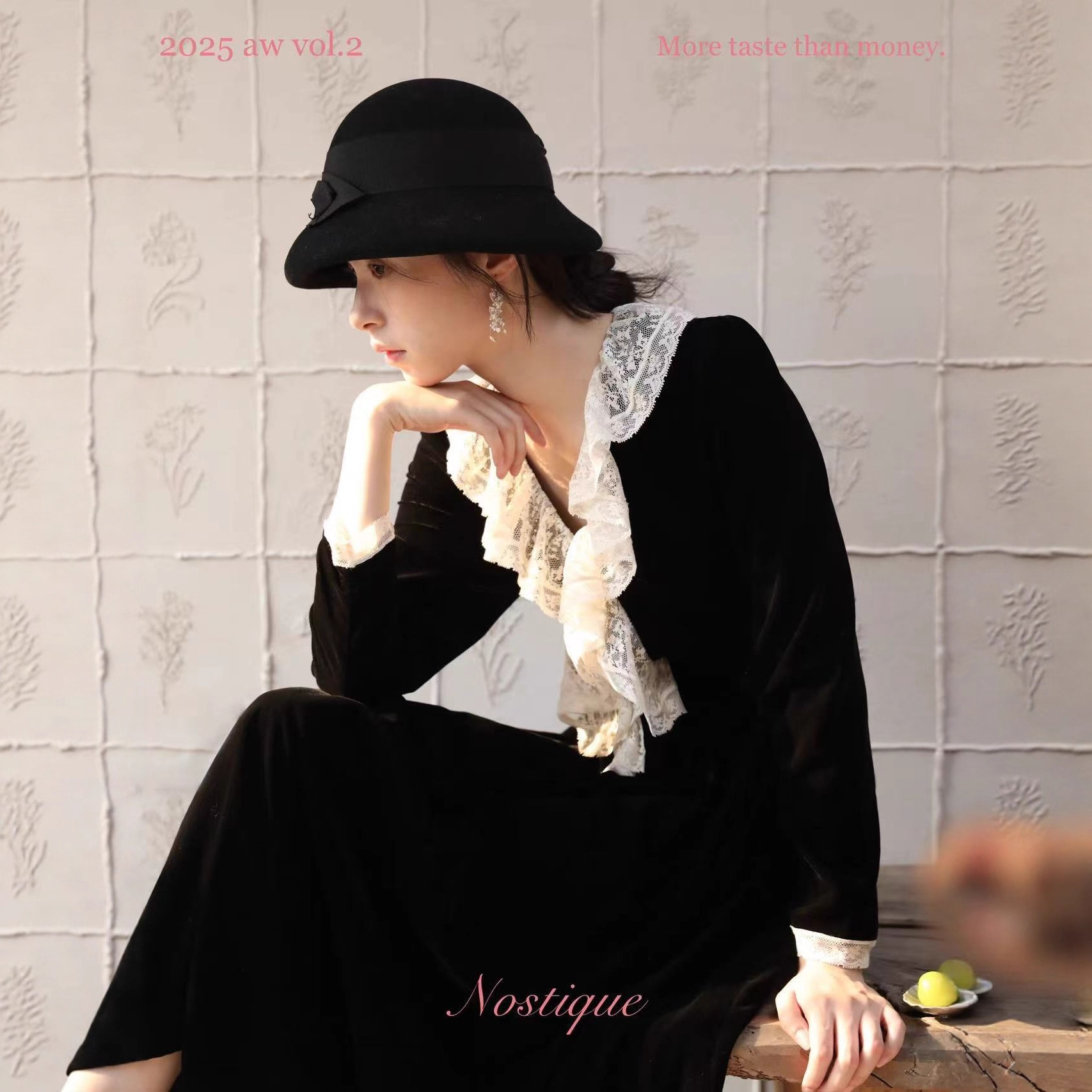 1124-147 “茜茜公主”蕾丝荷叶边丝绒连衣裙018