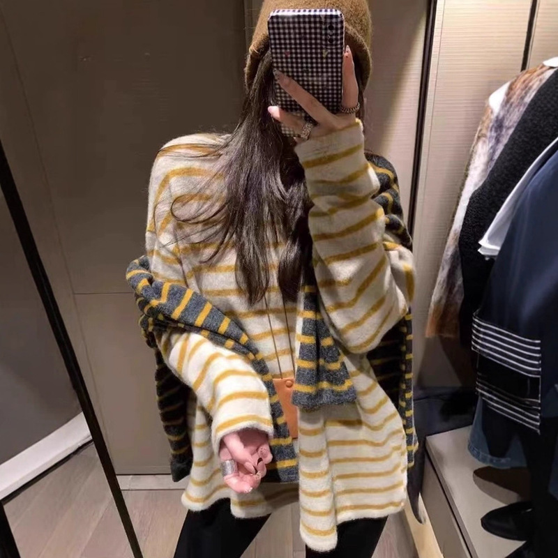 Korean Mid-Length Stripesd Round Neck Knitwear T-Shirt for Women in Spring, Lazy Style Covering Buttocks and Lower Body Missing Top