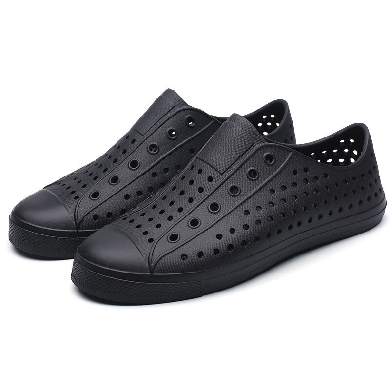 Cross-Border Supply of Men's Clogs, Closed-Toe Sandals, Water-Resistant Beach Hollow Shoes, 2026 Summer Men's Non-Slip Water Shoes