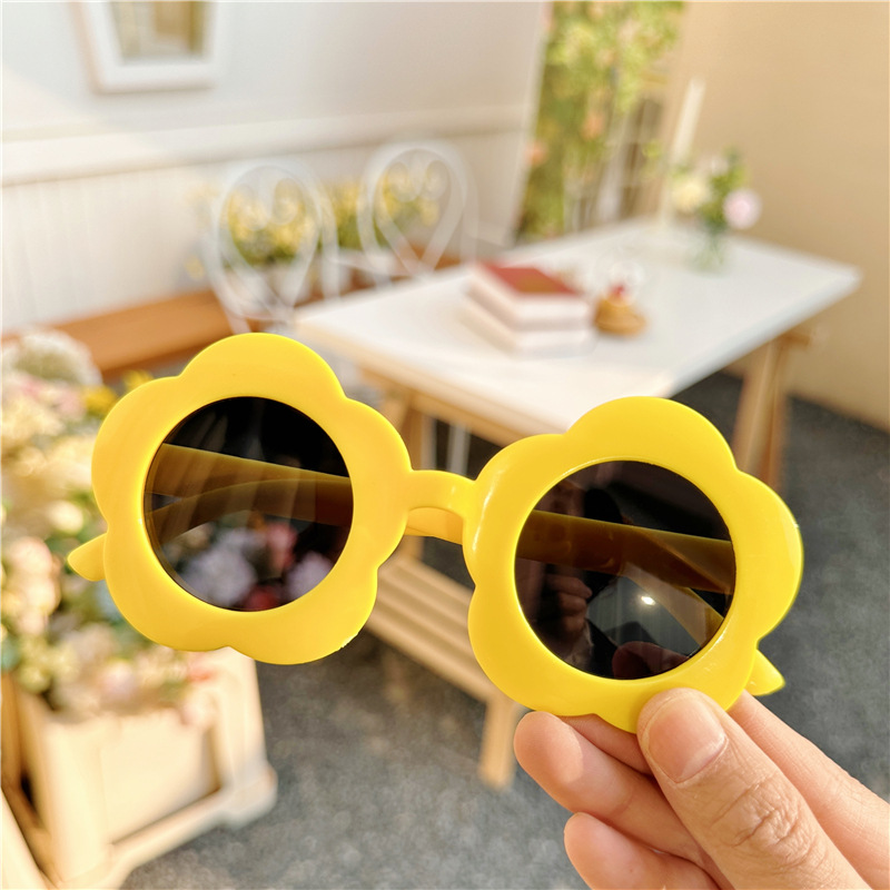 Pequeñas flores amarillas