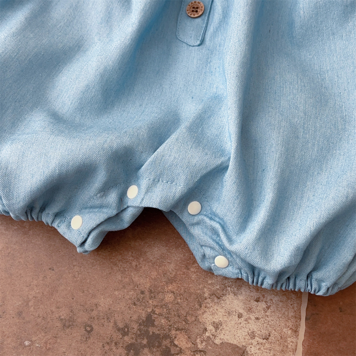 Youhe 2025 verano nuevo estilo casual para hombres y bebés mono de color sólido traje de salida para bebés sombrero para el sol babero