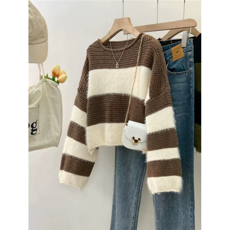 Knitted autumn retro sweater, oversize