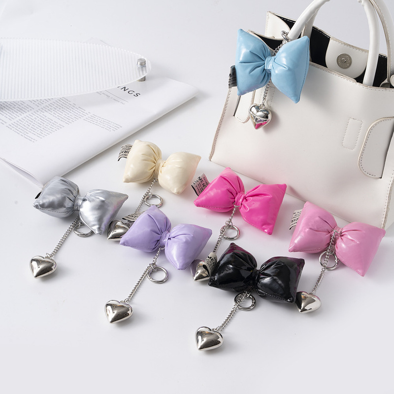 Ins Light Luxury silver Leather Cotton Bow Love Keychain Niche Design Hot Girl Sweet Cool Mobile Phone Chain