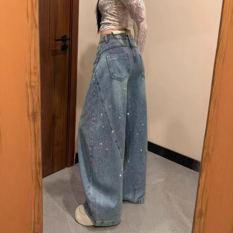 American-Style Rhinestone-Embellished Curved Hem Jeans for Women, New Spring Collection, Plus-Size Loose Fit, Slimming Effect, Sparkling Wide-Leg Pants