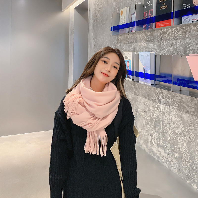 マフラーの女性の冬の新型ウールはカシミヤのマフラーの純色に似せています。|undefined