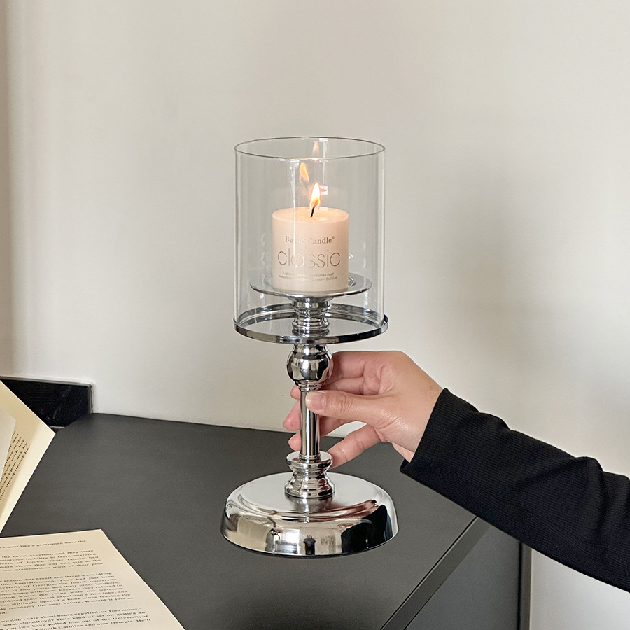 Lujo ligero europeo retro candelabro de vidrio de incienso decoración adornos de mesa de comedor a la luz de las velas accesorios románticos diseño de escena