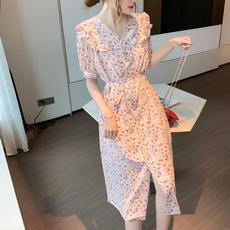 碎花雪纺连衣裙女2020新款收腰显瘦赫本风法式气质V领长裙子女夏