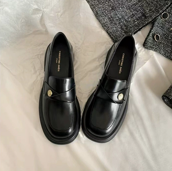 Black matte (leather)
