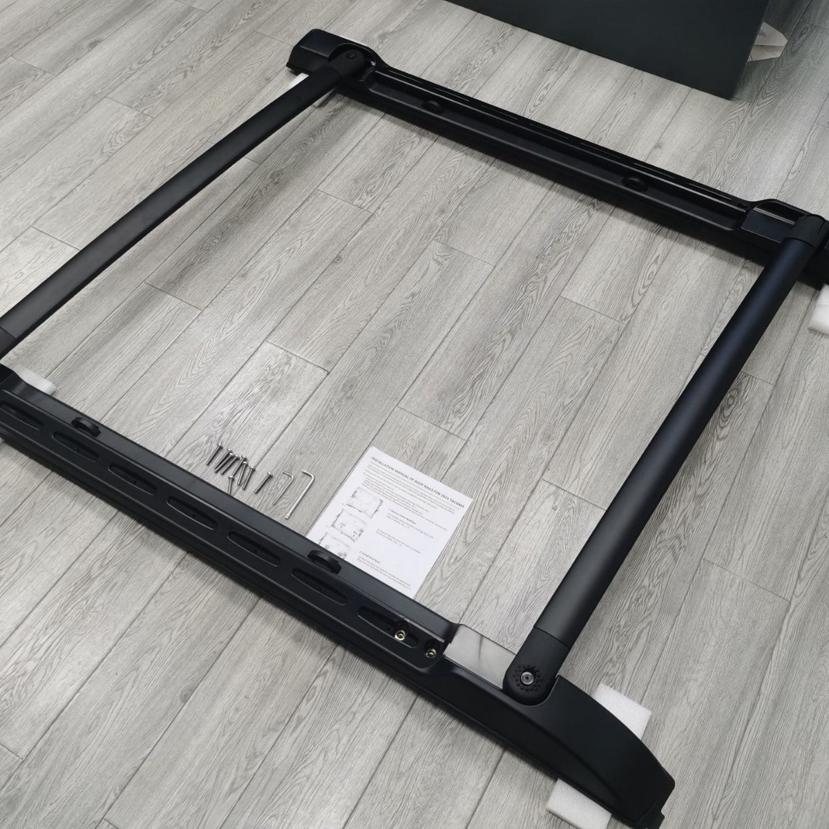 Shiyong Roof Rack Cross Bars for 24 Tacoma Aluminum Alloy Screw Type (Luggage Rack)
