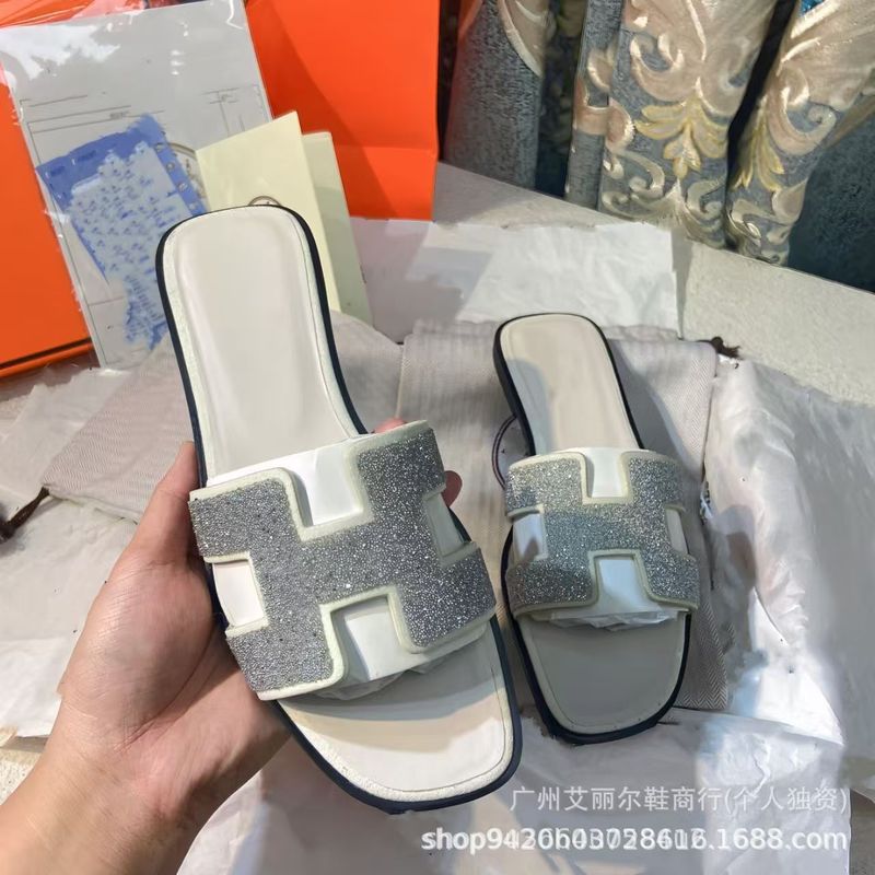 外国貿易ホットセール卸売ハイバージョン H ファミリーフラットスリッパ女性のシープスキンオールインクルーシブラインストーンアウターウェアワンライン快適|undefined