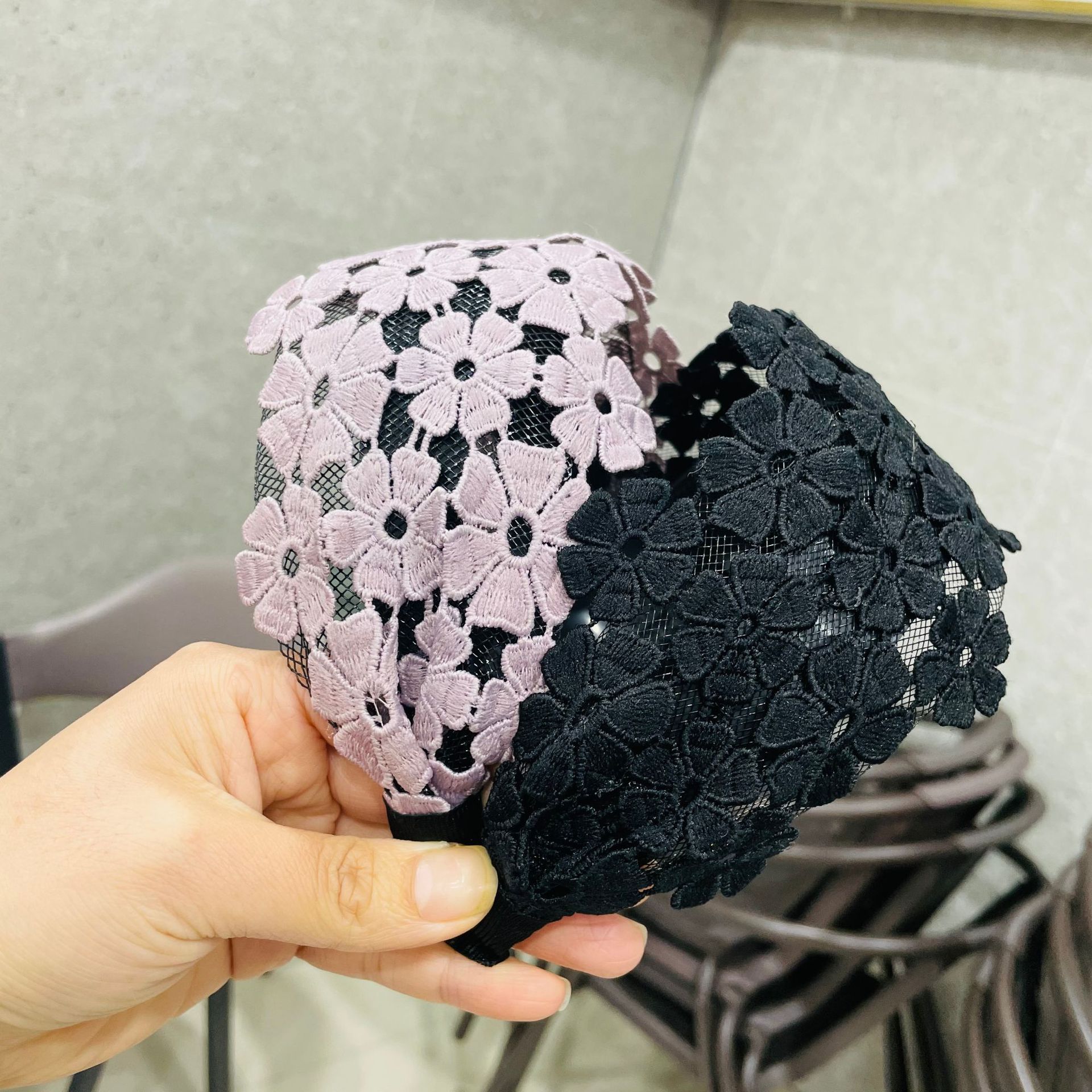 Todo fósforo hueco flor encaje ancho borde banda para el cabello blanco que cubre con diadema diente color sólido tela horquilla accesorios para el cabello para las mujeres