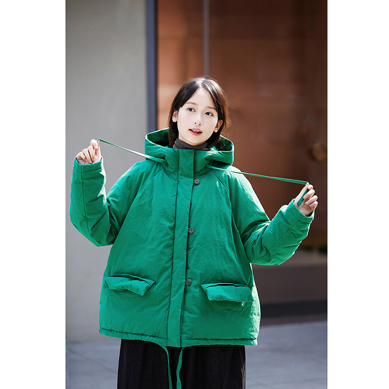 가을, 겨울 새로운 예술적 녹색 부드럽고 따뜻한 캐주얼 루즈한 예술적 짧은 스타일 고급 틈새 여성 다운 재킷