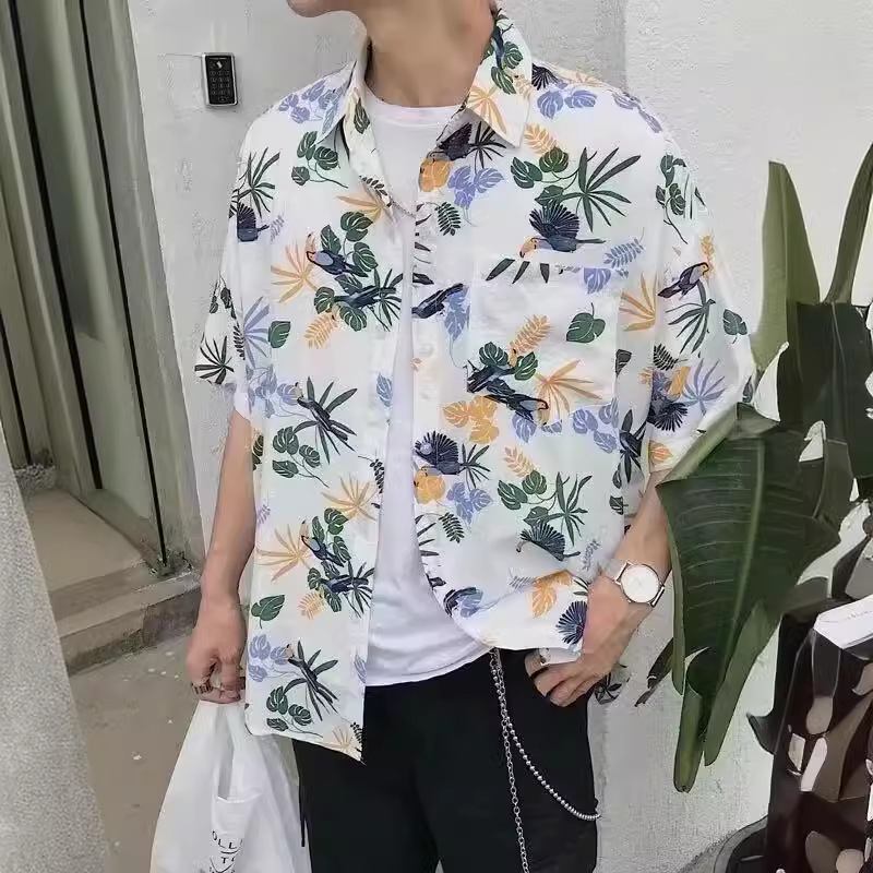 No-iron ShirT Men's Hawaiian ReTro PrinTed ShirT Summer VacaTion Masquerade Beach ShorT-sleeved T-shirT for Men