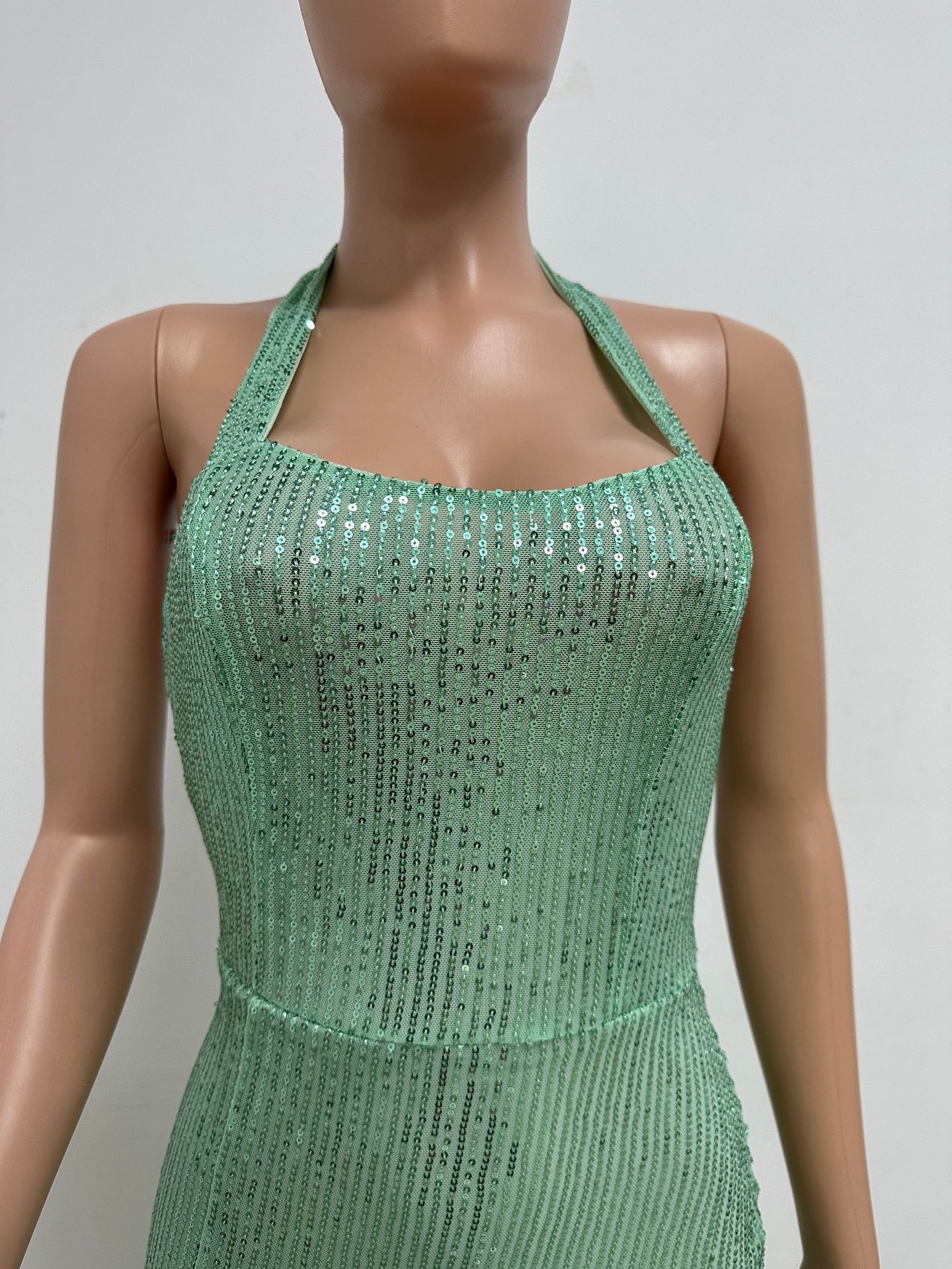 350g Weight Maxi Long Dress Dress Length Type Sleeveless Sleeve Length Party Dress Dresses Type Spandex, Polyester Fabric Type High Waist Waist Line Banquet, Party Occasion Halter Neck Neckline Slim Fit Type Solid Color Pattern Summer, Spring, Autumn Season Women's Gender Sequins Design Elegant, Sexy Style Wholesale Women's Elegant Sexy Sequins Solid Color Banquet Party Halter Neck Sleeveless Party Dress 41