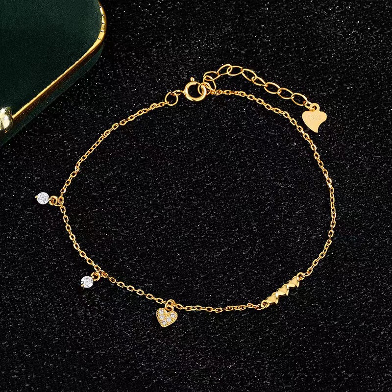 S925 Sterling Silver Glossy Heart-Shaped Sparkling Diamond Bracelet for Women, Light Luxury, High-End Niche Design Bracelet, Cute and Elegant Hand Jewelry