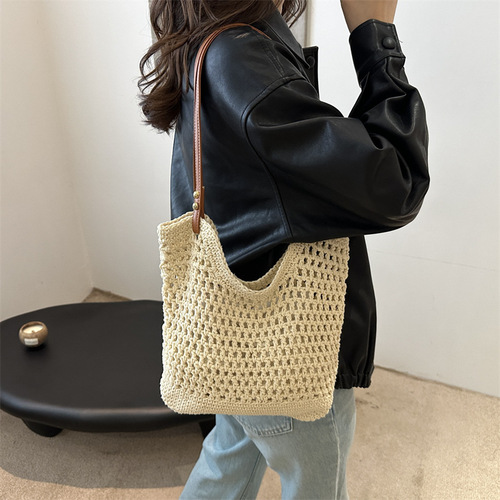 Large Capacity Leisure Windproof Bag for Women, 2025 Versatile Single Shoulder Beach Vacation Sandbag Woven Commuter Tote