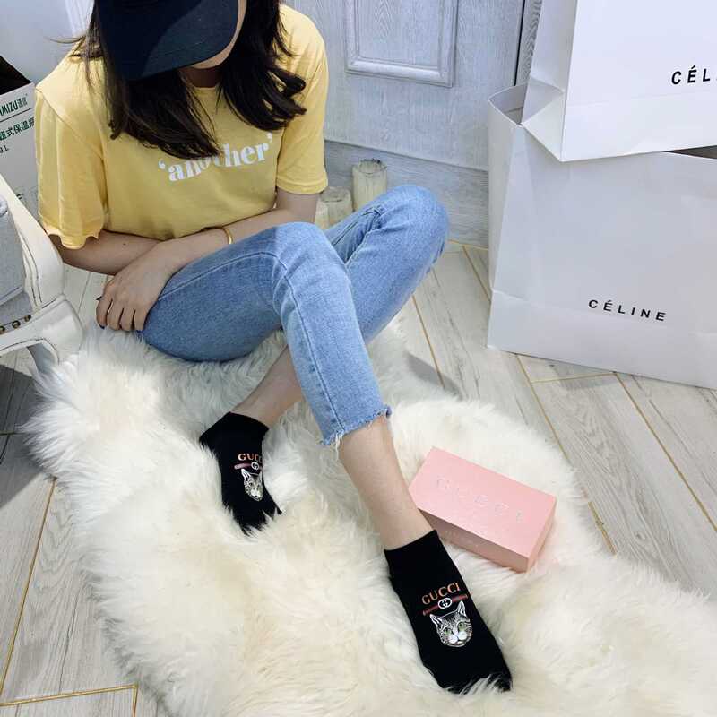 Gucci Cat 5-pair boxed co-branded cotton socks, short socks, spring and autumn thin style, couple's ins trendy boat socks, available for dropshipping