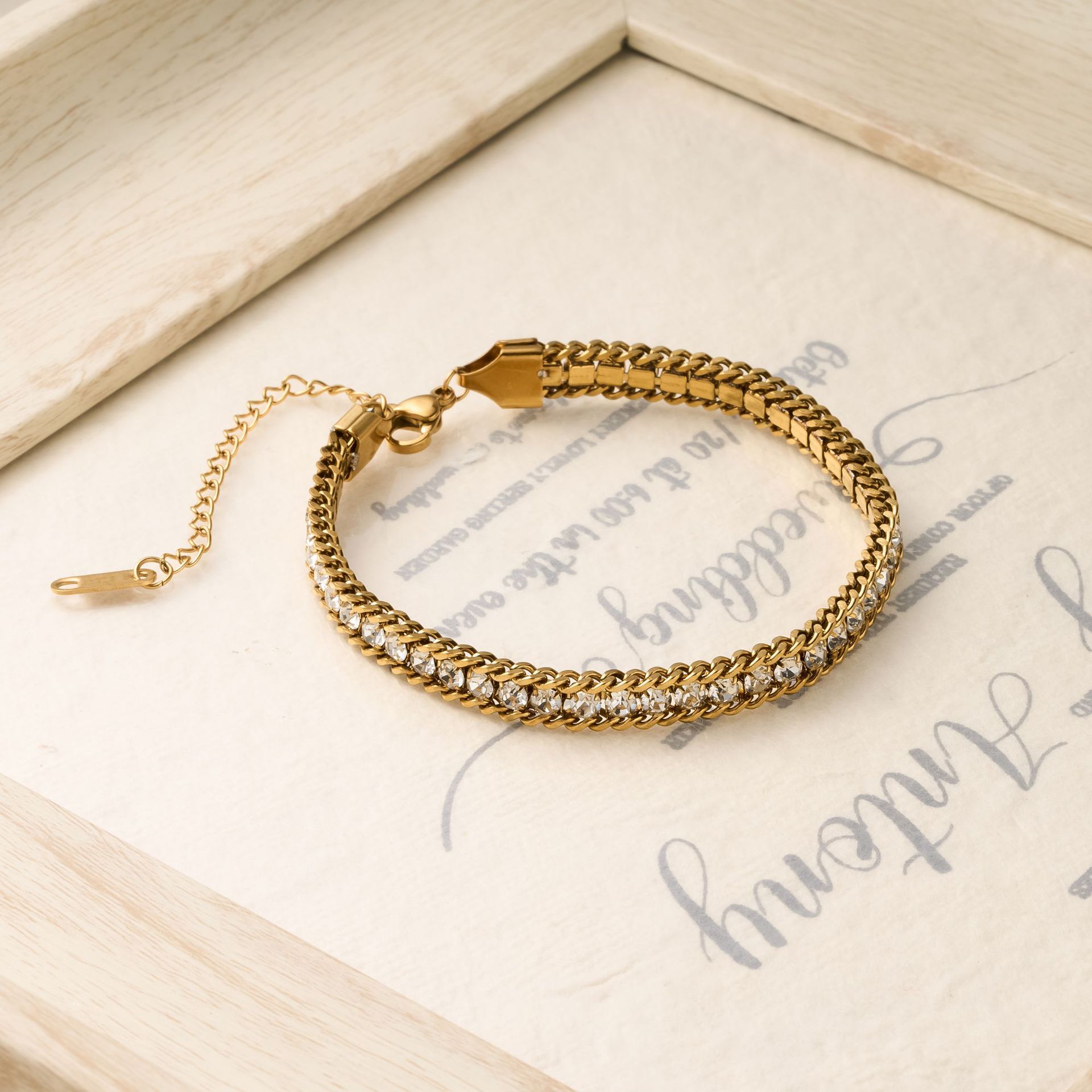 Trendy Stainless Steel Diamond-Studded Bracelet for Women, Chunky Chain, Fashionable Minimalist Style, Non-Fading, European and American Export Jewelry