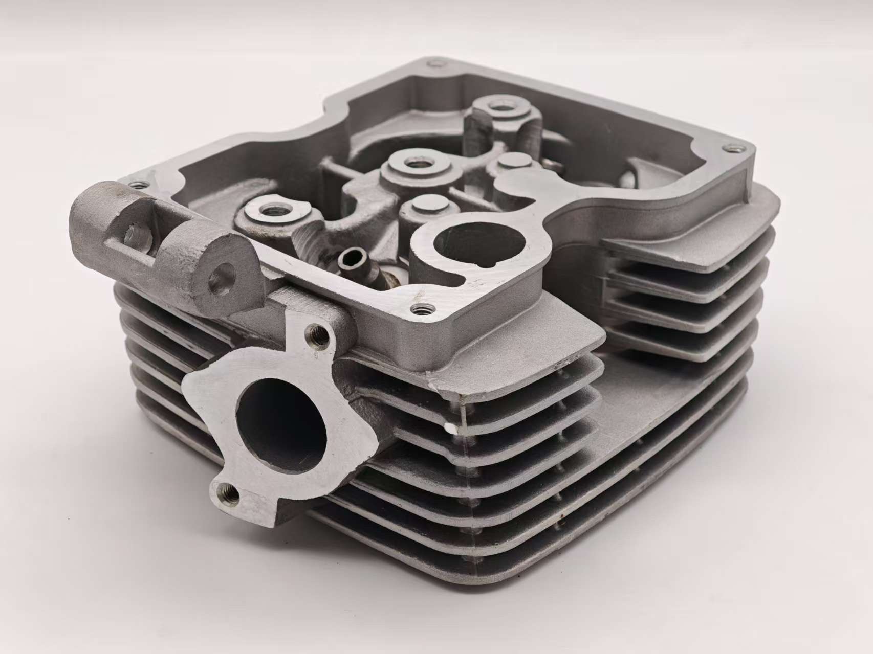 CG125 square cylinder head, 125cc engine, square cylinder head, motorcycle parts, bare cylinder head, popular for cross-border sales