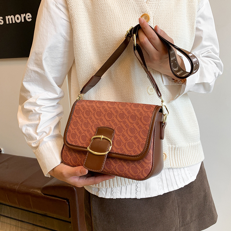 Bolsos transfronterizos para mujer 2024 nuevo estilo retro macaron estilo pequeño bolso cuadrado tendencia moda viajero todo fósforo bolso de mensajero