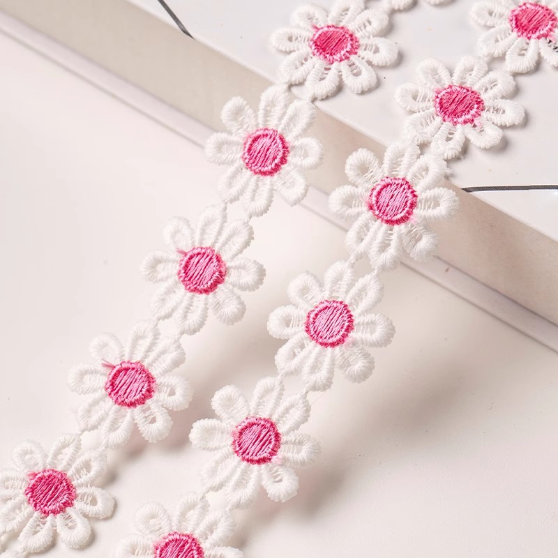 Accesorios de encaje, flores pequeñas solubles en agua, decoración, jardín de infantes, bricolaje hecho a mano, pétalos de colores, bordado, encaje de tela