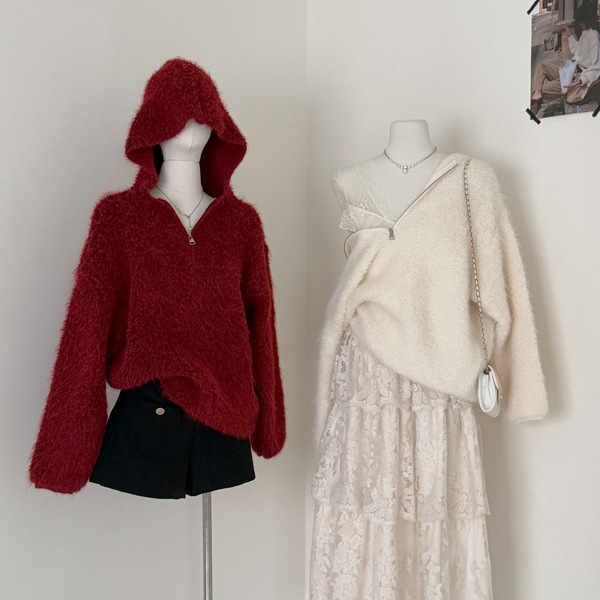 Red velvet knitted demi-season fashionable warm long-sleeve with…