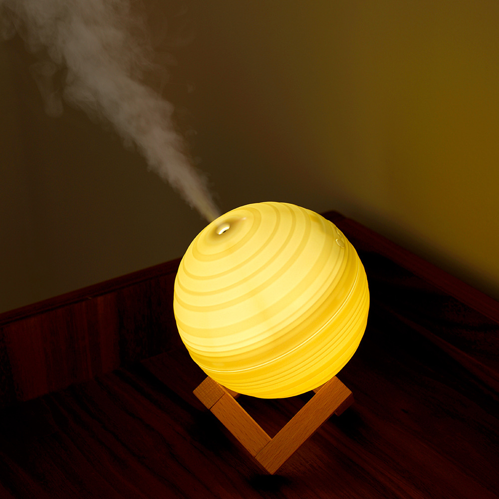 new pattern originality Saturn humidifier USB charge Moon humidifier bedroom desktop atomization atmosphere purifier