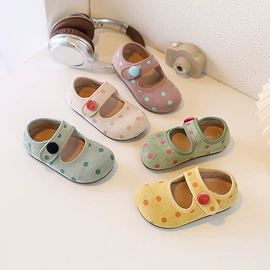 童皮鞋;童凉鞋;童运动鞋