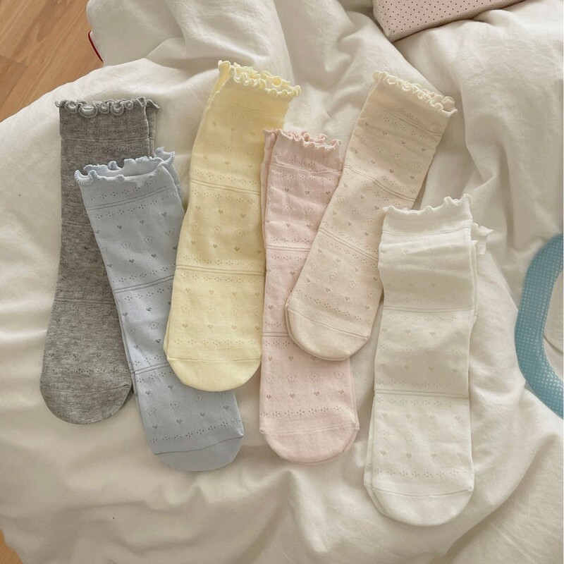 Sweet Lace Socks for Women, Summer Thin Mesh Breathable Mid-Calf Socks with Heart and Floral Designs, Simple Versatile Slouch Socks