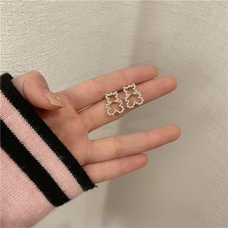 Reprehenderit qui in ea