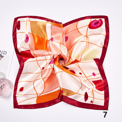  Spring Summer Autumn New Carriage Chain Totem Color Satin Fabric Sunscreen Silk Scarf Silk Small Square Scarf 50CM Wholesale