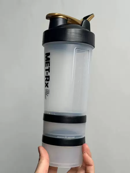 Cross-border Amazon with scale 500ml three-layer plastic cup fitness sports kettle handle protein powder shake Cup