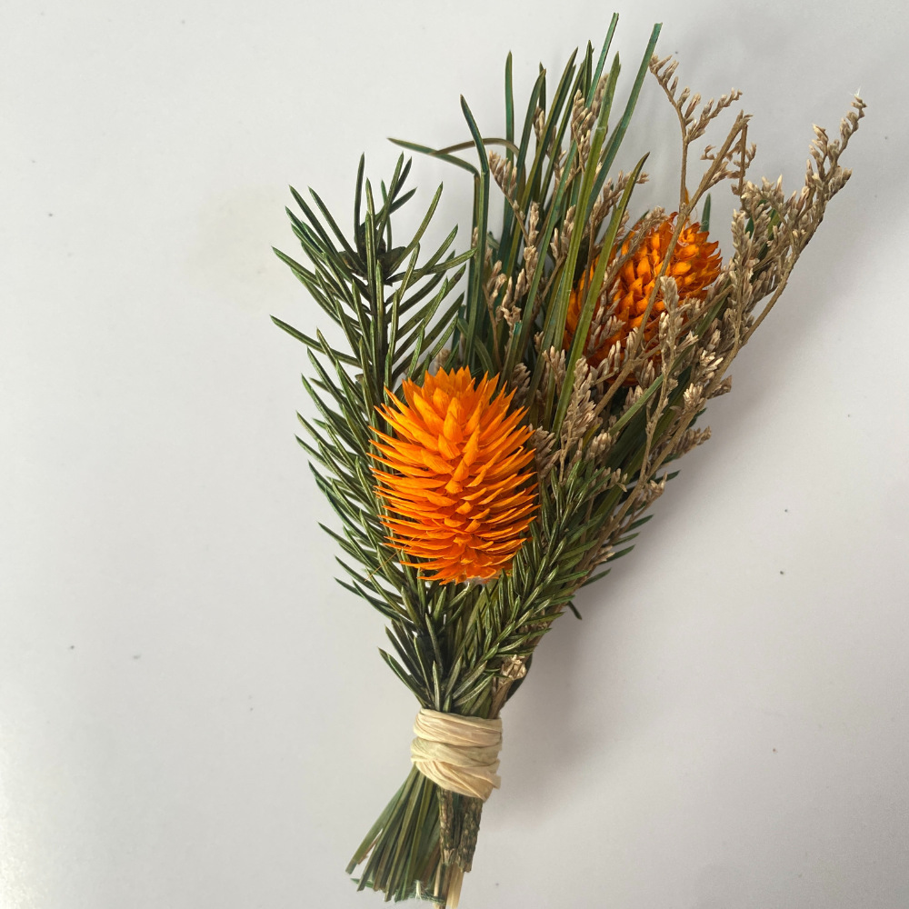 Mori Eternal Flower Mini Real Flower Dry Flower Ramo pequeño Accesorios Decoración hecha a mano Adornos de escritorio