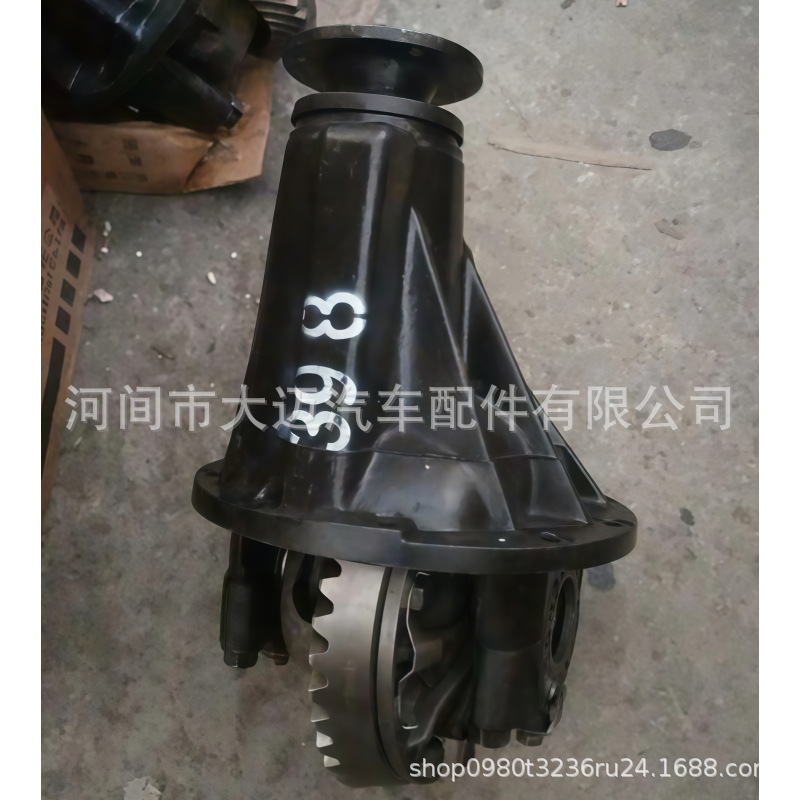 The automotive differential assembly is suitable for Changan Ruixing M60, M70, M80, and M90 models with a gear ratio of 8.39 (39:8)
