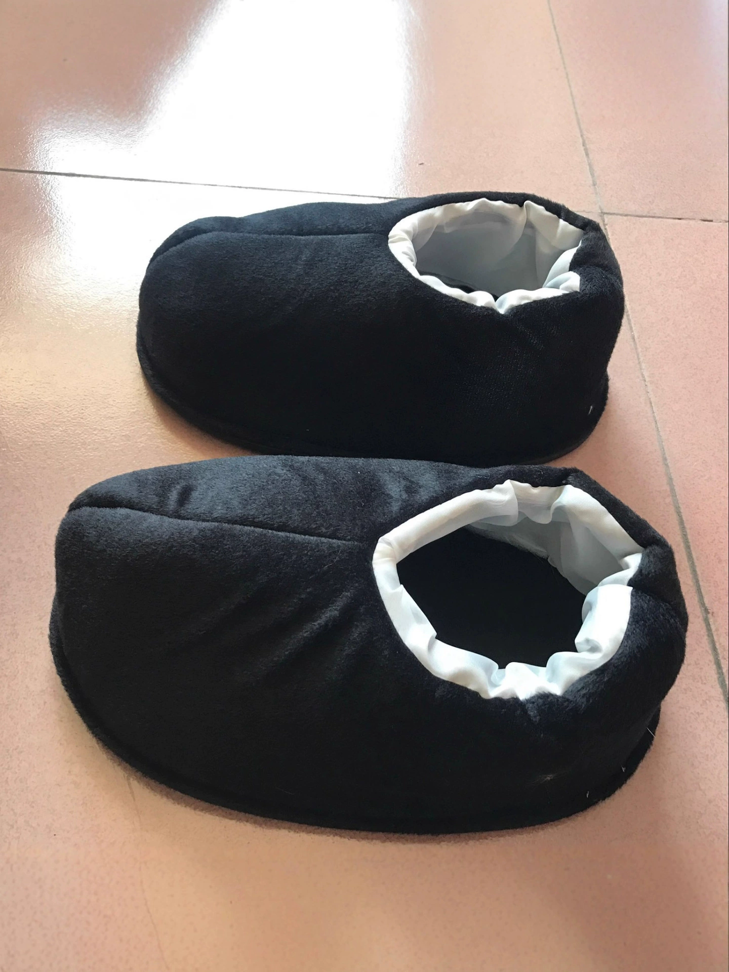 Кукла в мультяшном стиле, обувь, перчатки с аксессуарами