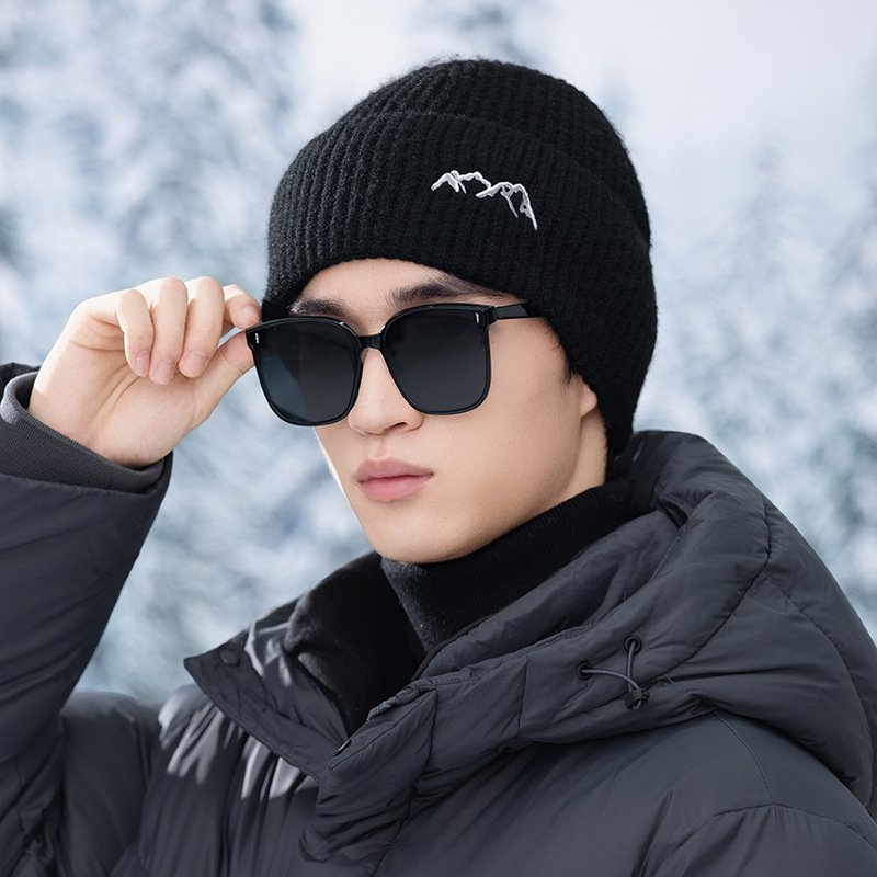 Berretto invernale caldo e spesso con protezione per le orecchie da uomo per equitazione, nuovo stile berretto lavorato a maglia antifreddo_voghion.com